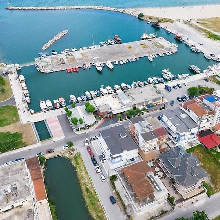 Apartments Nera Paralia-Apartment With Sea View Exteriér fotografie